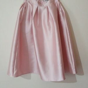Pink skirt with pockets